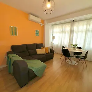 https://holidays2malaga-2-bedroom-armengual-de-la-mota-close.es-andalucia.com