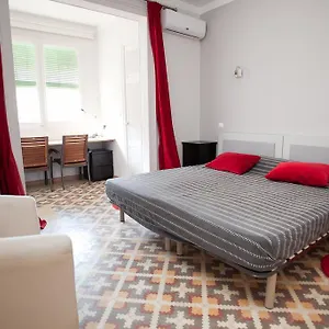 https://magic-fountain-apartments.topbarcelonahotels.com